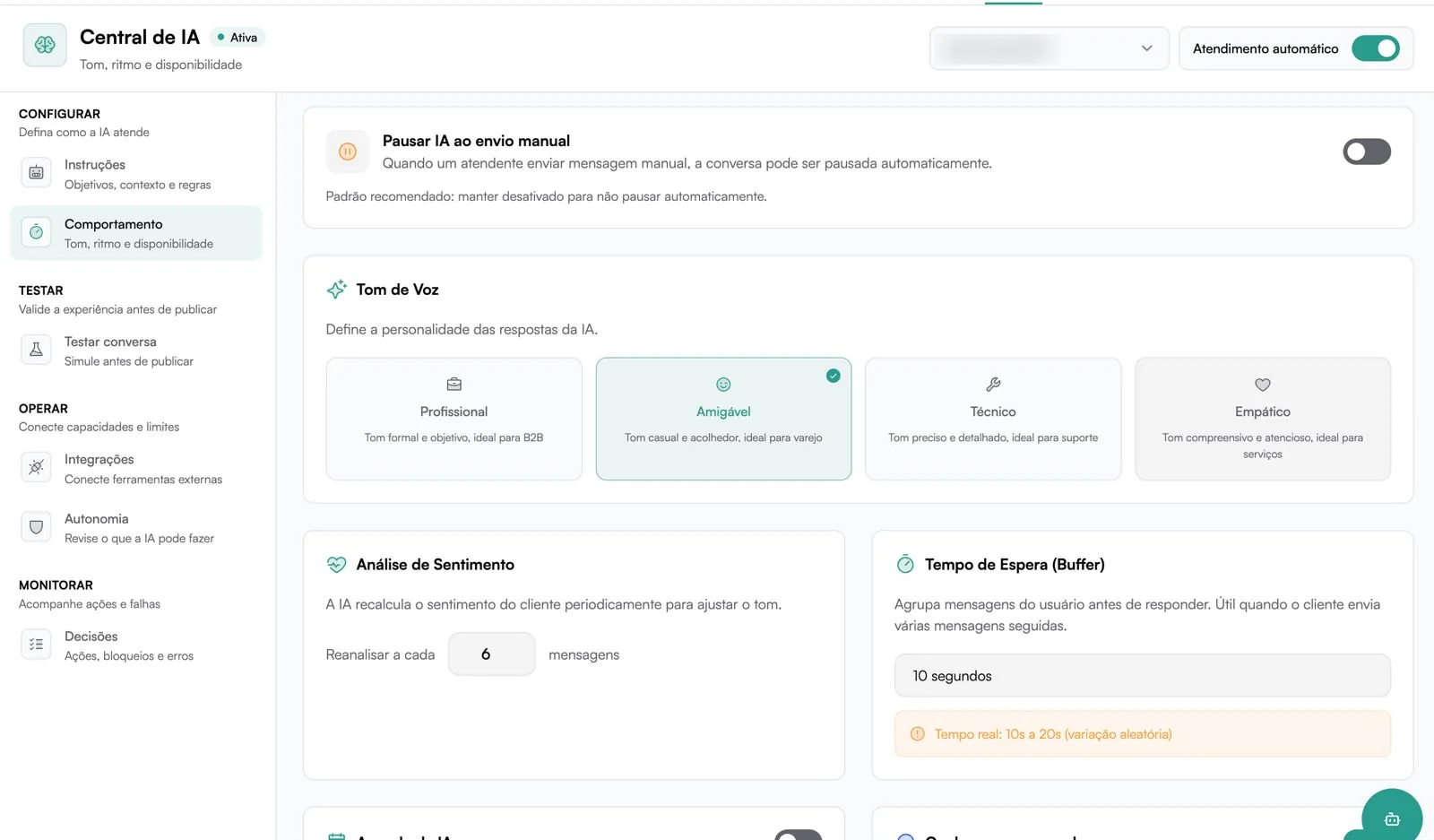 Tela da Central de IA da FalaMais com configuração de tom de voz (dados de clientes borrados)